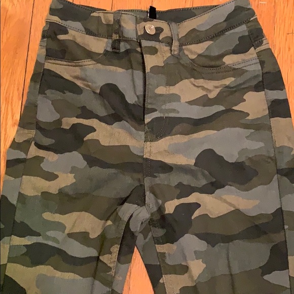 Never been worn H&M skinny jeans - Picture 2 of 2